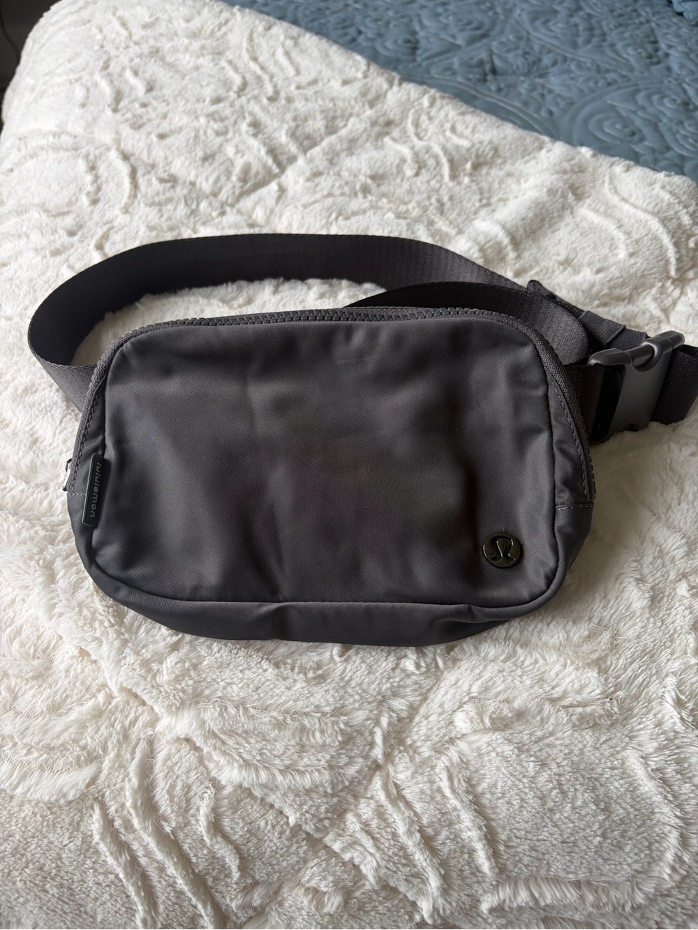 Lululemon Dark Gray Belt Bag 1L • Everyday Crossbody • Minimalist & Lightweight